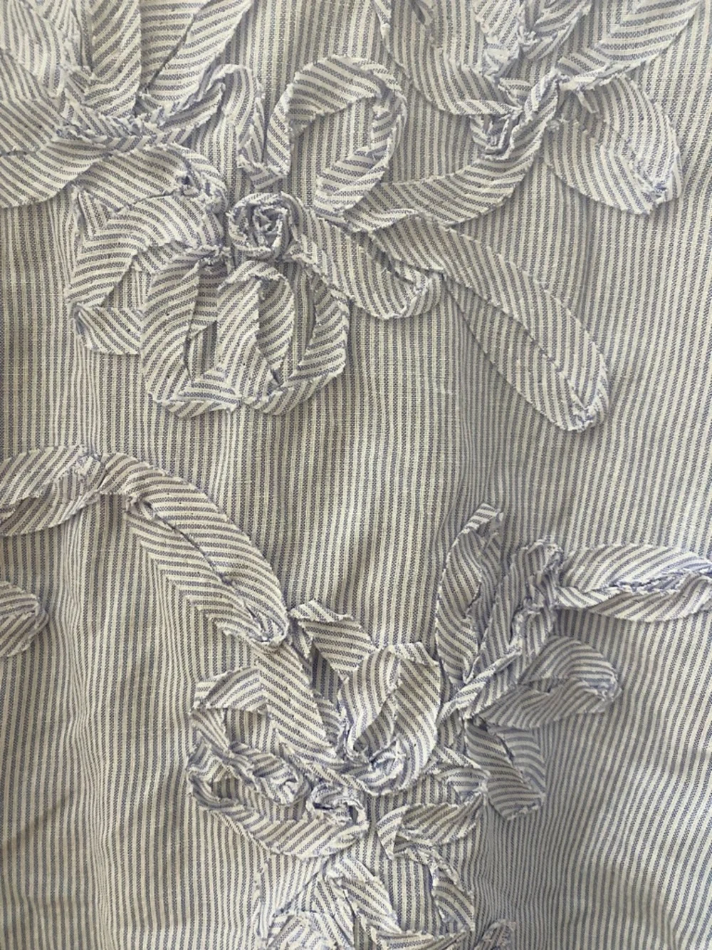 Zara embossed floral Light Blue V-Neck vertical stripe blouse with ruffle sleeve - Picture 6 of 9